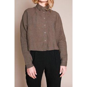 7115 by Szeki Cropped Linen Shirt